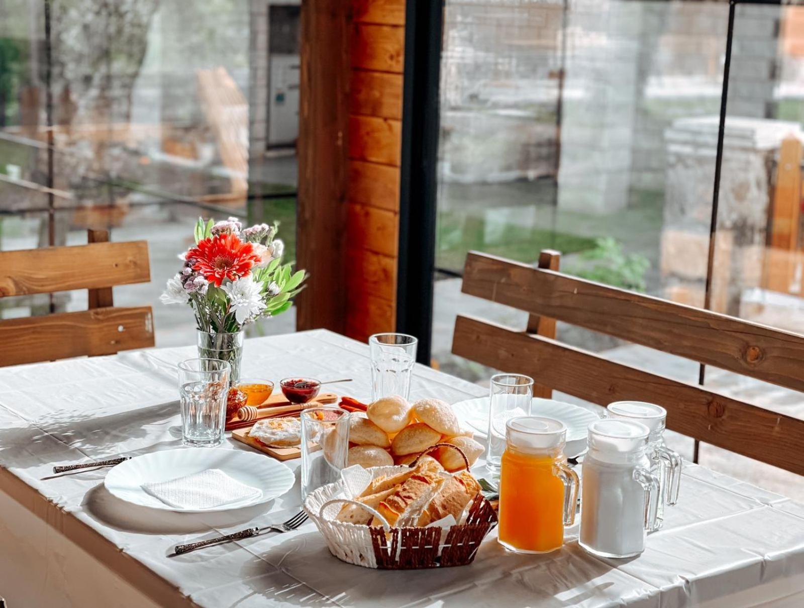 Vila Alpini Razëm 外观 照片